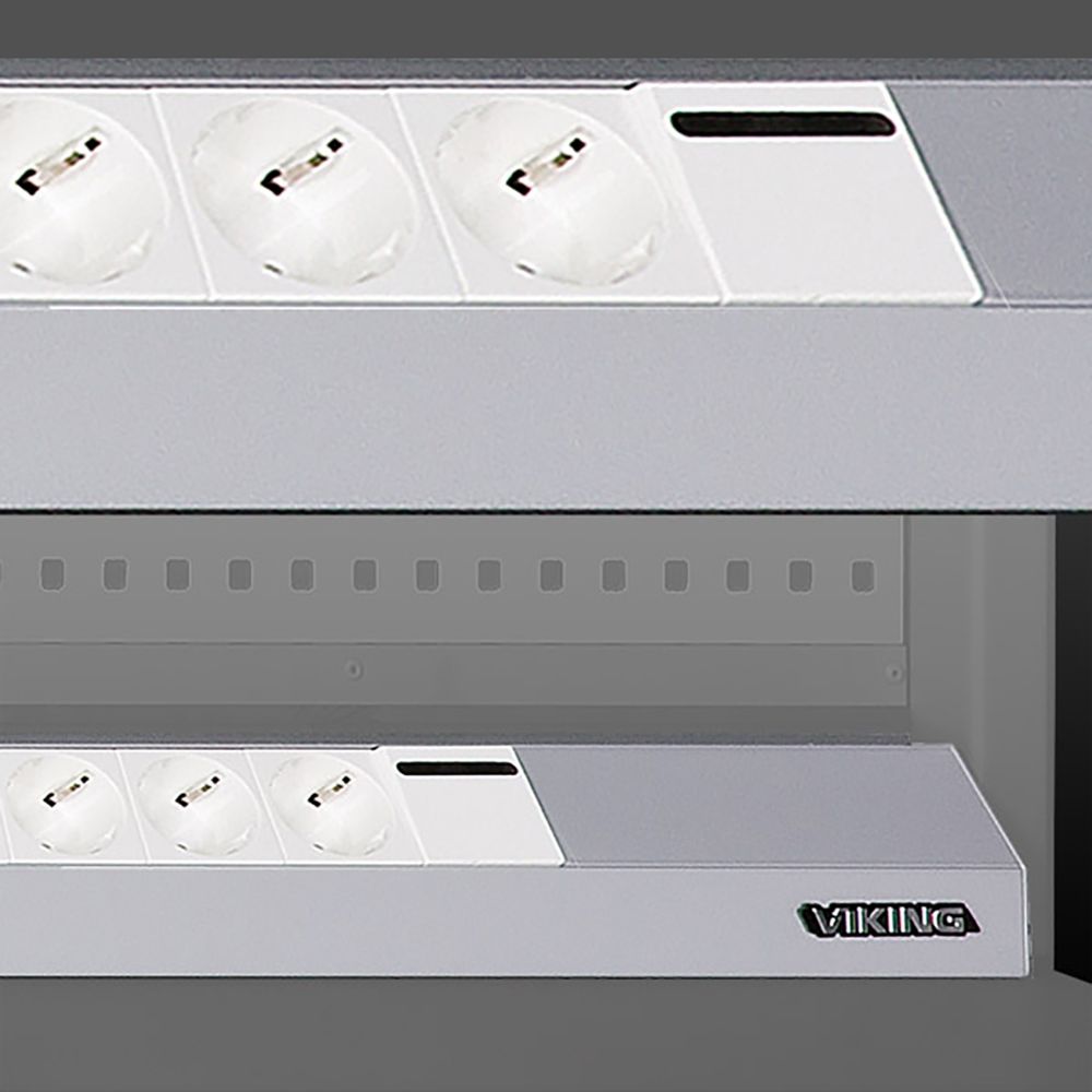 Розетка одинарная с заземлением